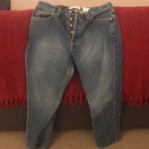 Gap women’s boyfriend fit size 8 jeans